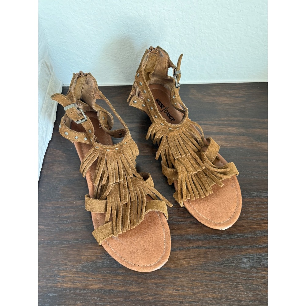 Minnetonka Brown Suede Fringe Wedge Sandals Studded Ankle Strap Womens Size 10